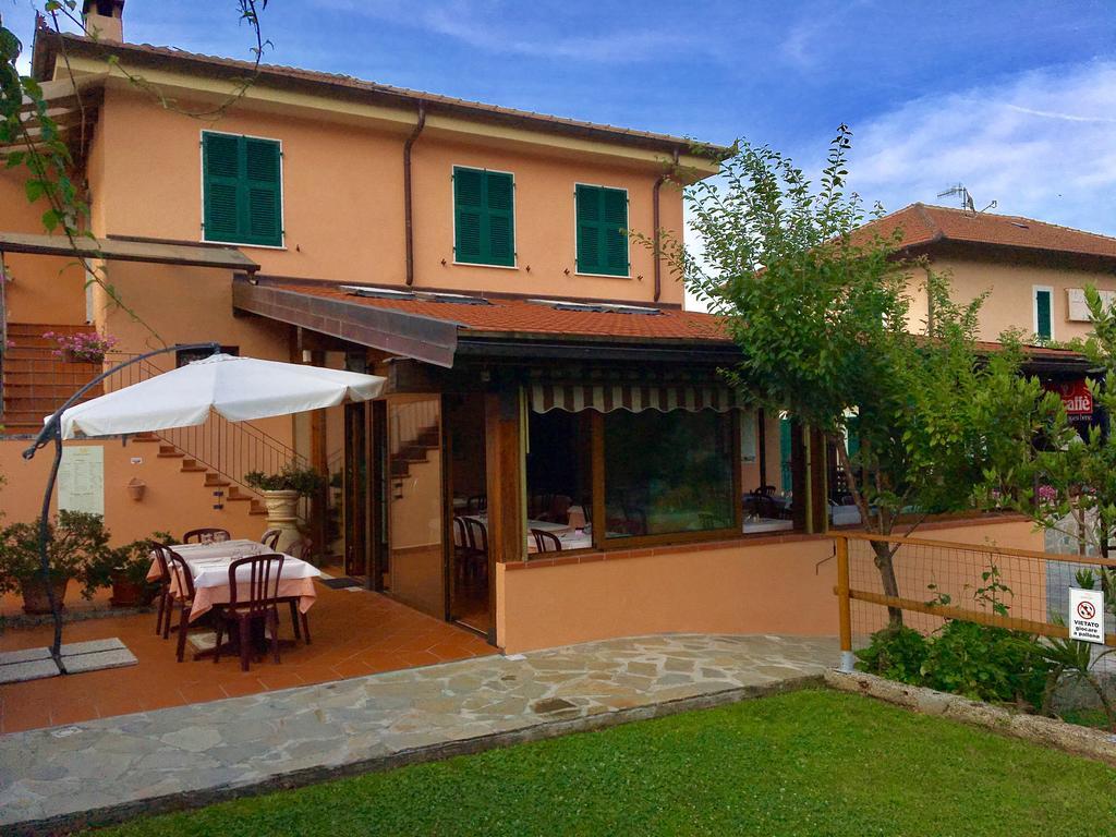 Locanda Da Marco Pignone Exterior foto